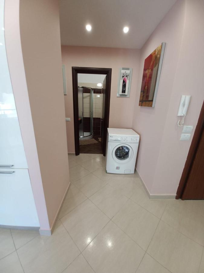 Lungo Mare & Luxury Apartments Вльора Екстер'єр фото