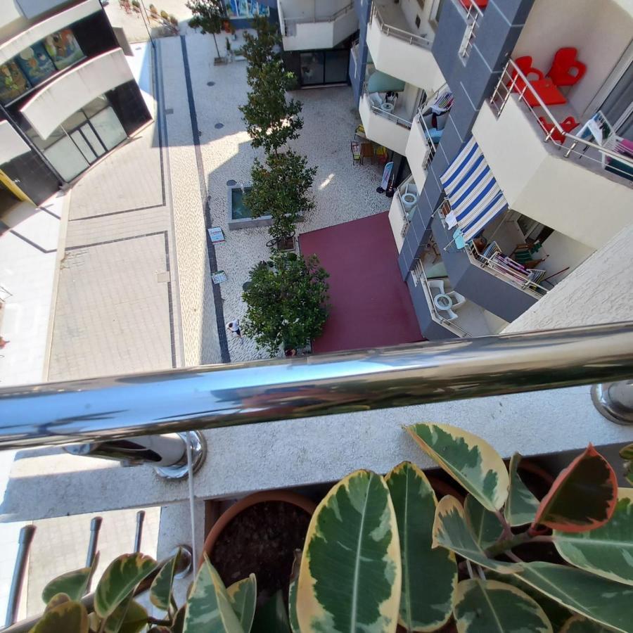 Lungo Mare & Luxury Apartments Вльора Екстер'єр фото