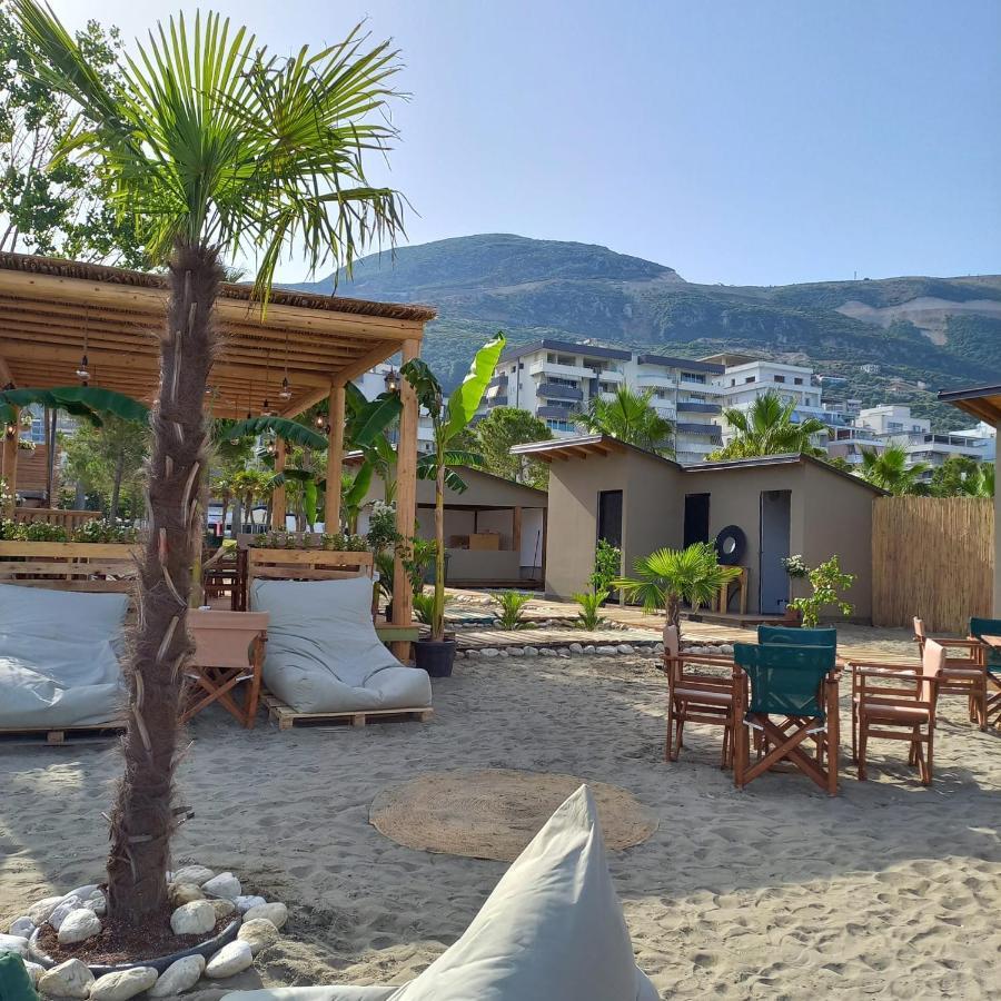 Lungo Mare & Luxury Apartments Вльора Екстер'єр фото