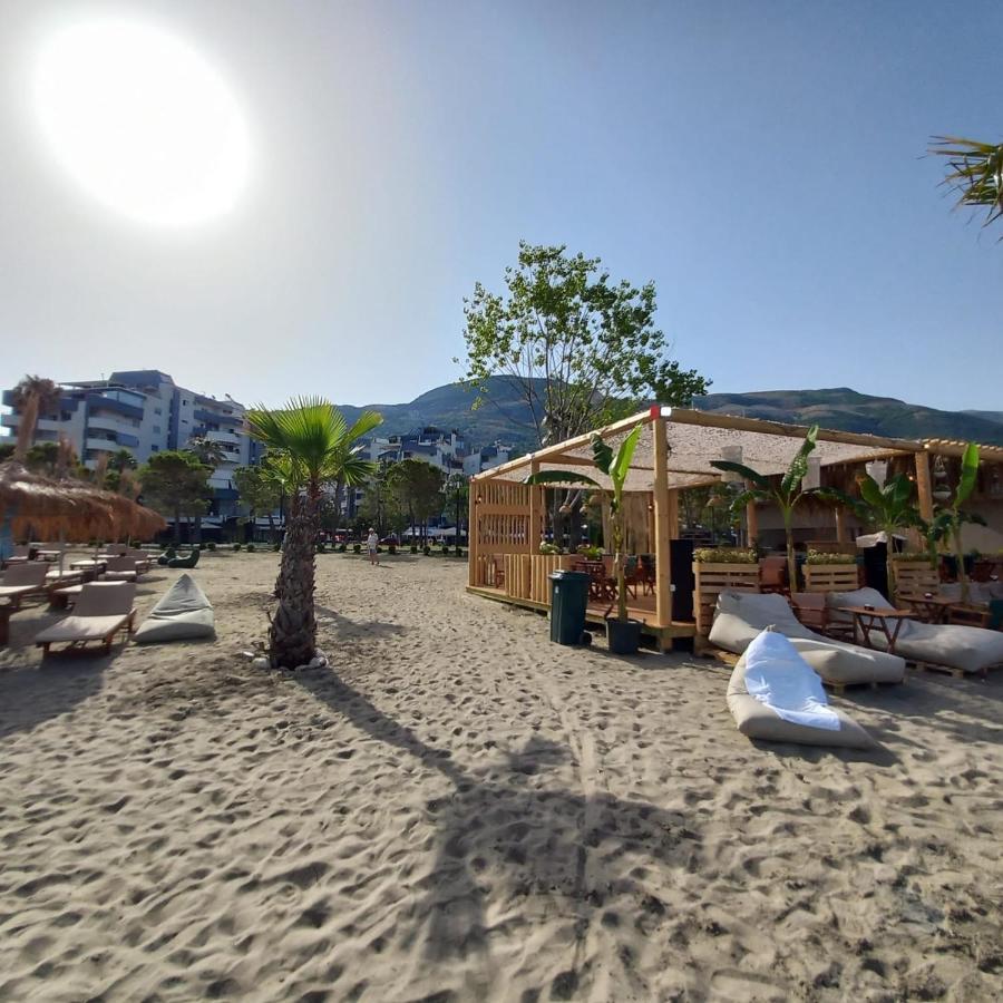 Lungo Mare & Luxury Apartments Вльора Екстер'єр фото